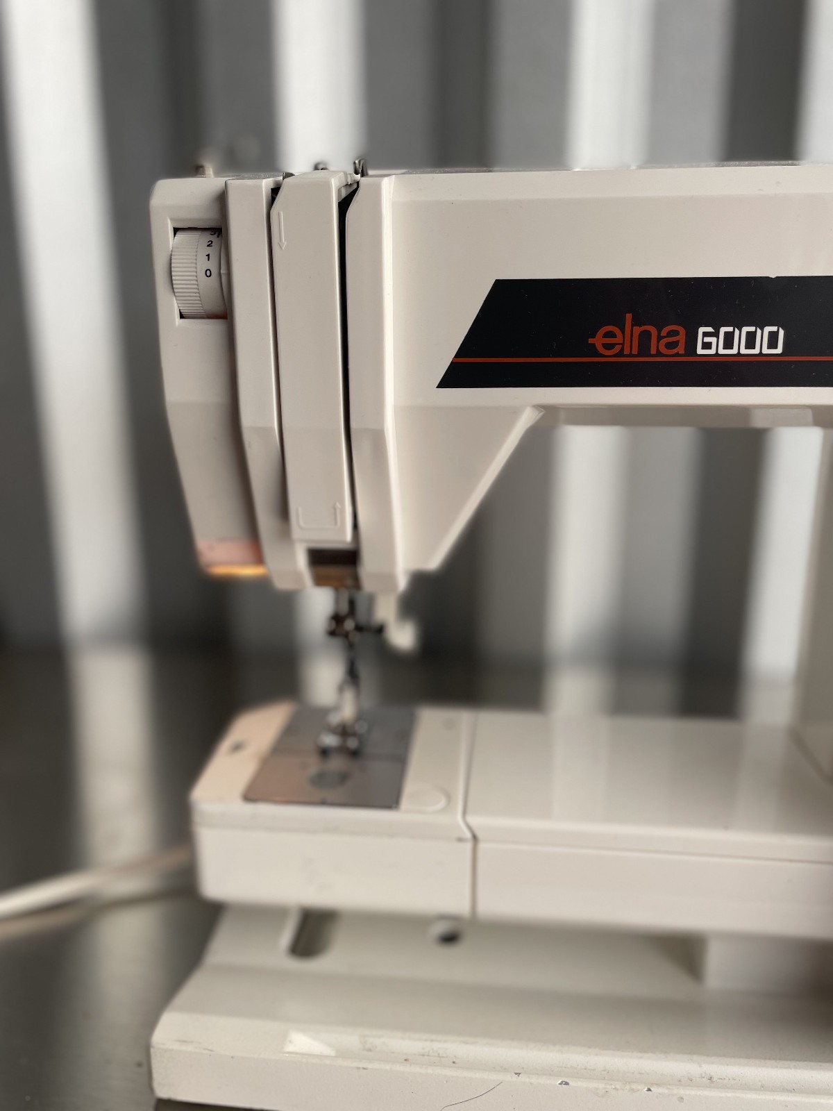Elna 6000 Computer Precision Switzerland Sewing Machine hard & soft Case & Pedal