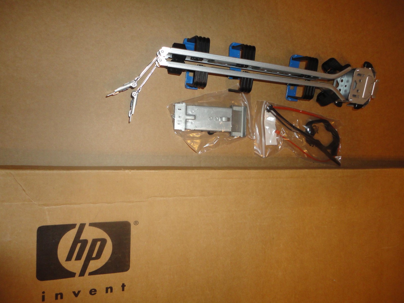 HP 675606-001 2U Cable Management Arm for DL380 G8 DL560 G8 DL385p G8