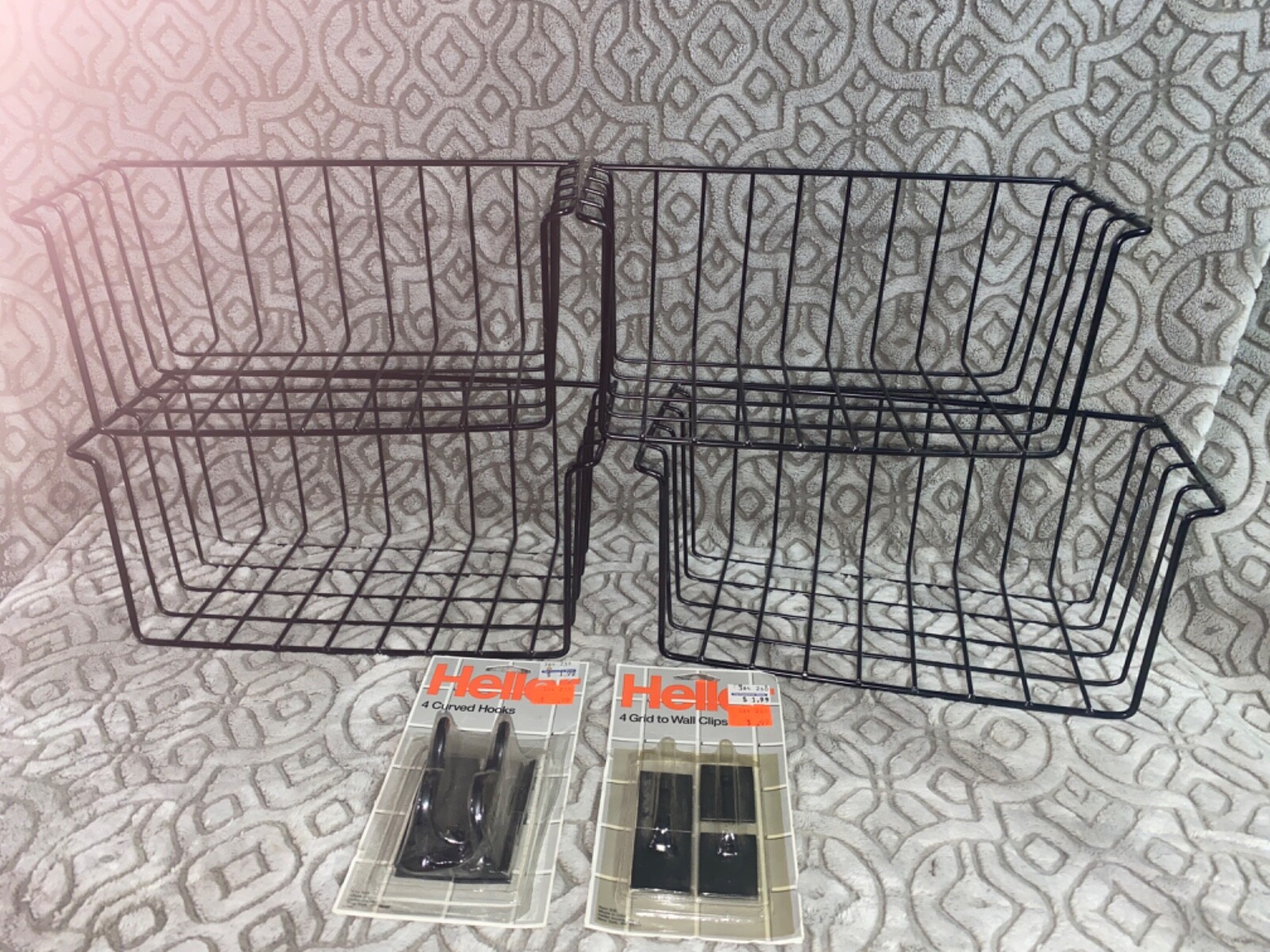 Heller Baskets (4), Curved hook (4) and Grid to wall clips (4) - Container Store