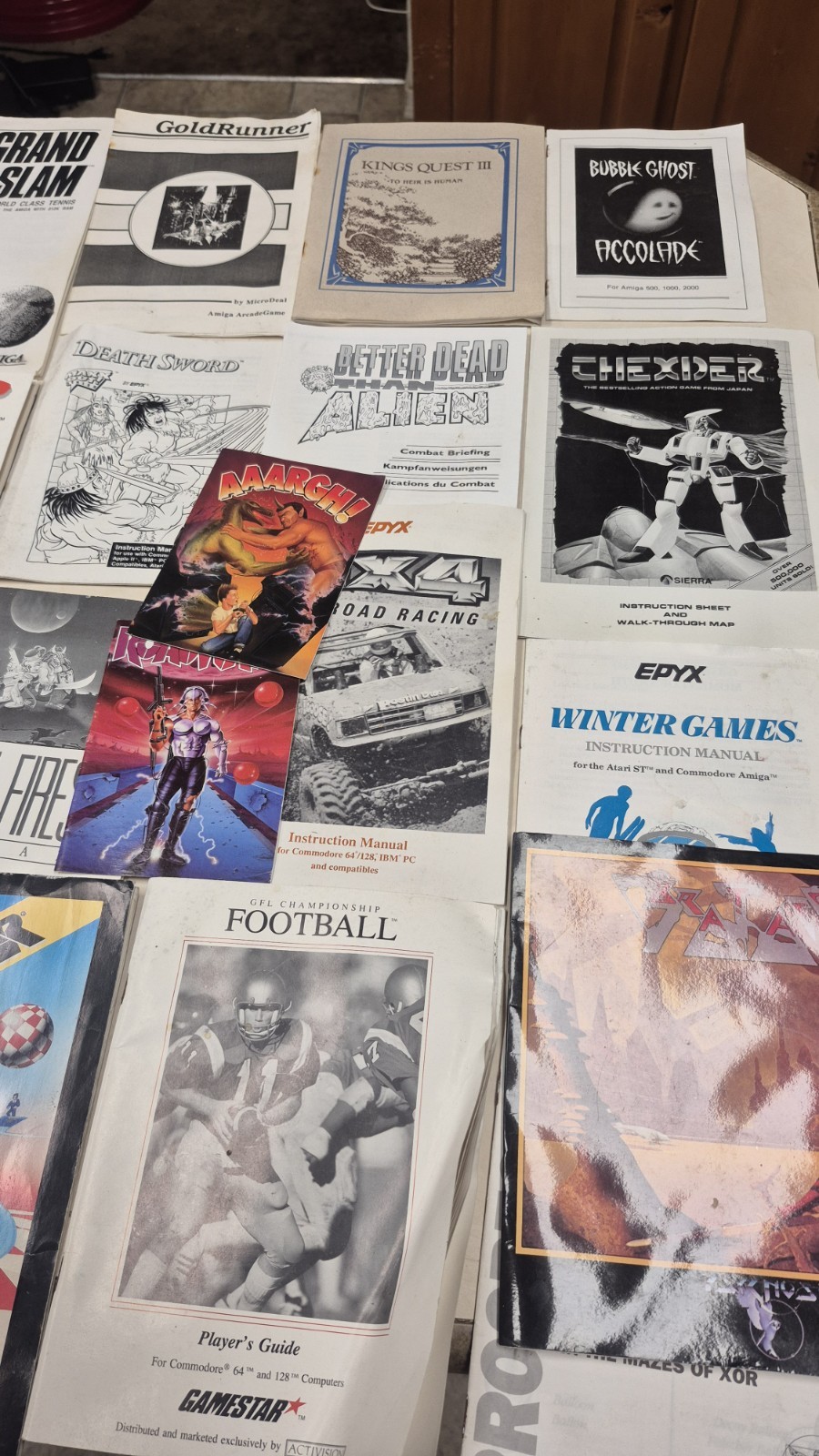 AMIGA Lot Software, Manuals, Programs, Books, Games, Instructions, Commodore