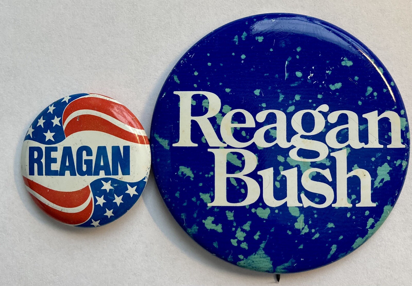 Reagan Bush 2 Buttons Political President Election Vintage Collectible Patriotic