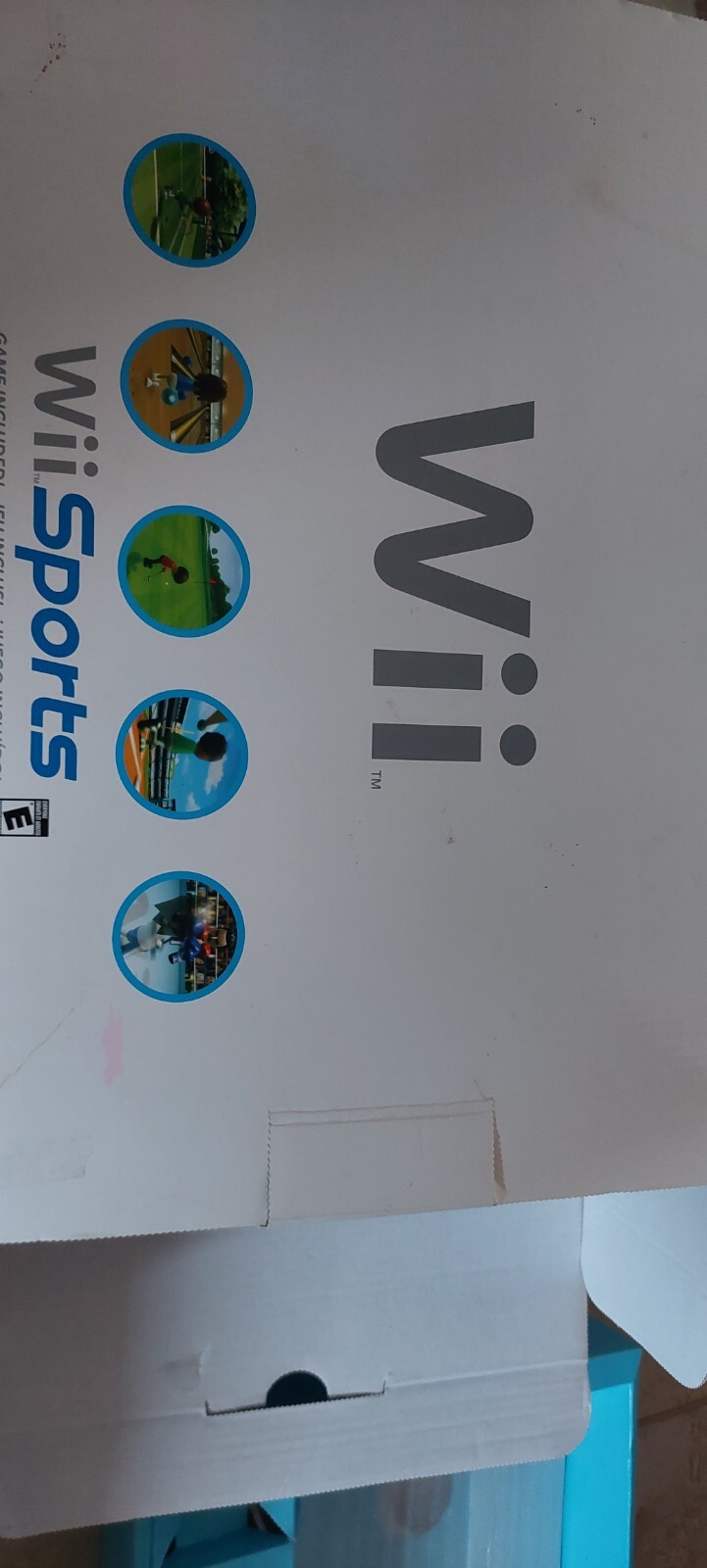 Nintendo Wii Console model# RVL001 White Console W/Box