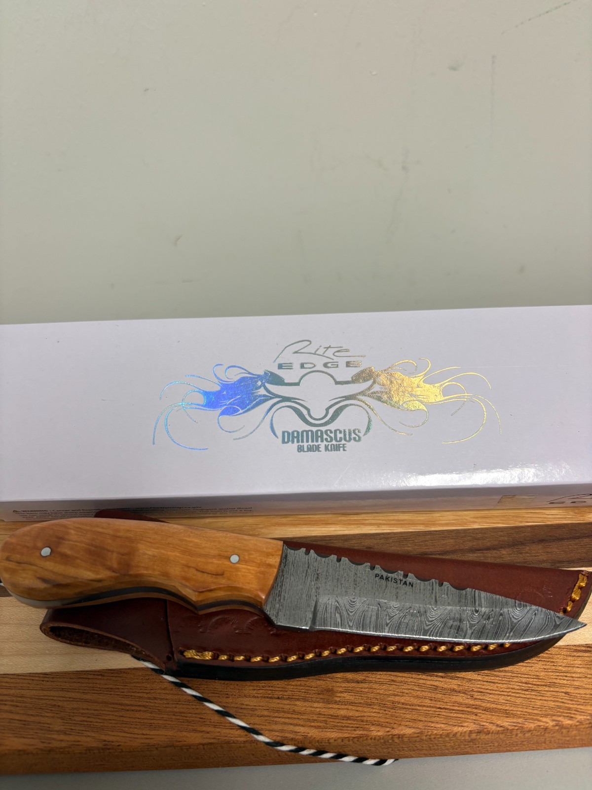 Rite Edge DAMASCUS Fixed Blade KNIFE Brown NEW in Package