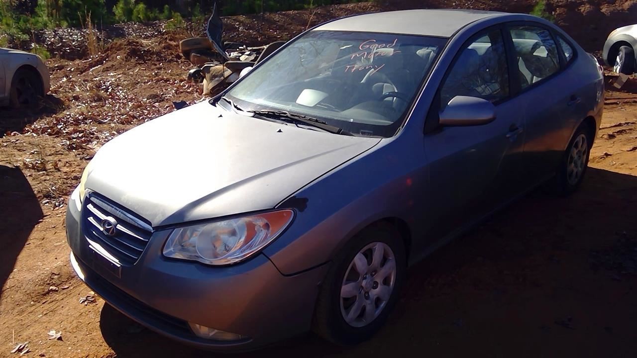 Passenger Front Spindle/Knuckle Station Wgn ABS Fits 07-12 ELANTRA 266555