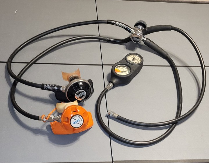 SHERWOOD MAGNUM Regulator 1st & 2nd Stage w/ Octopus & OCEANIC DEPTH GUAGE PSI