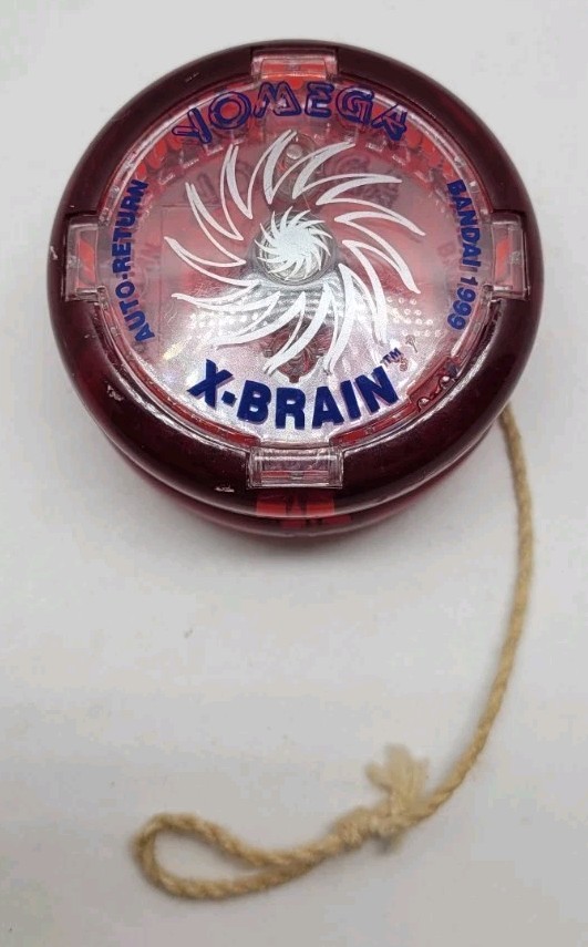 Vintage 1999 Yomega X-Brain Yo-Yo Auto Return Translucent Red Bandai
