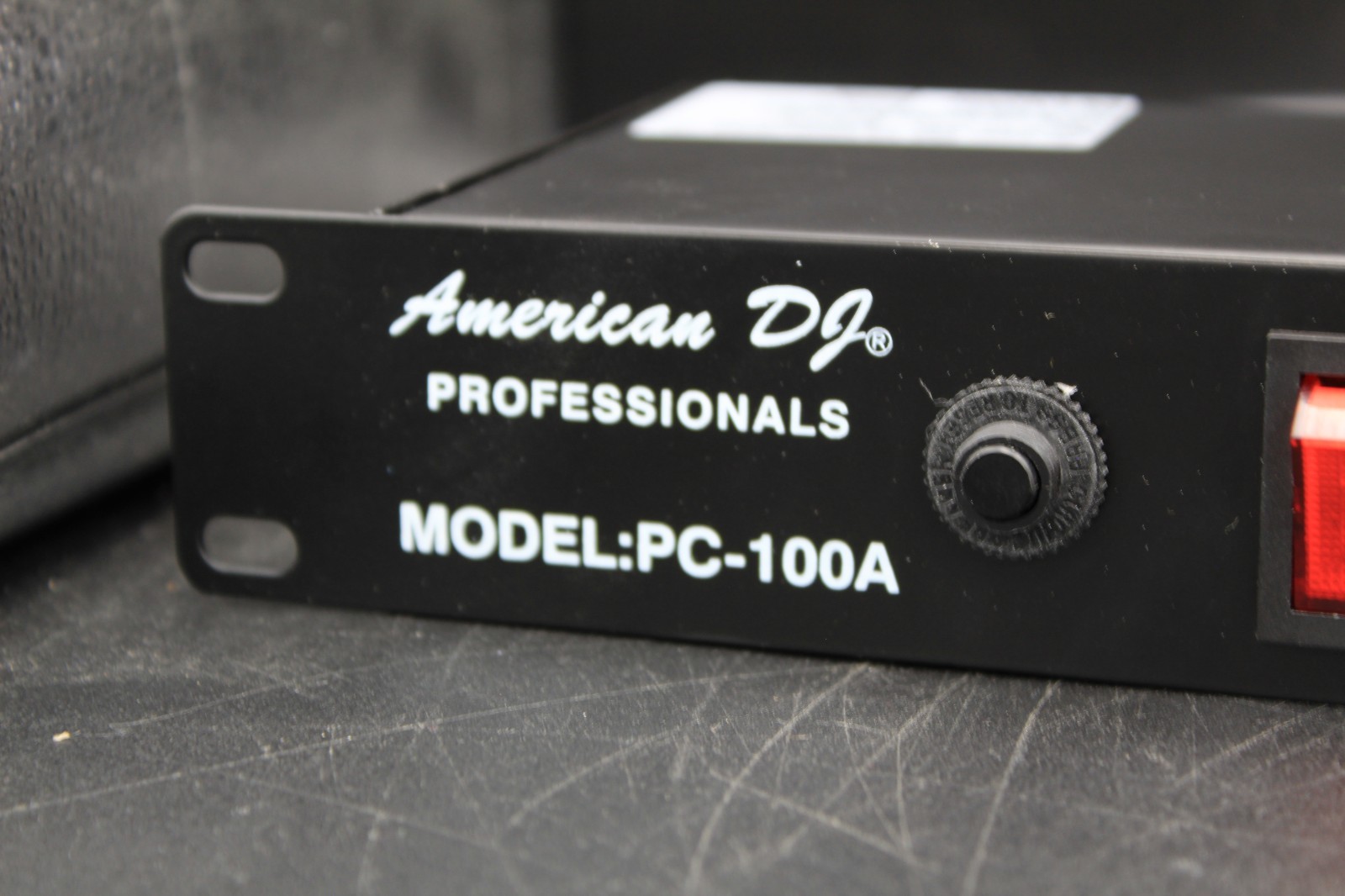 American DJ Professionals PC-100A ON/OFF Power Center 8-Switch (Works)