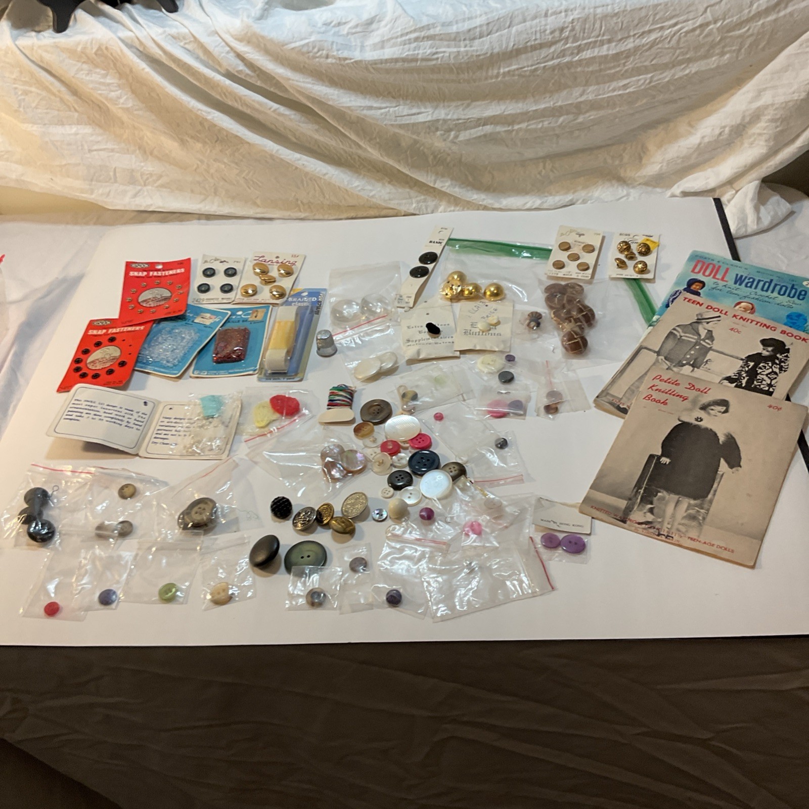 Misc. VTG Sewing Items Lot Buttons, Snaps, Sequins, Barbie Clothes booklets