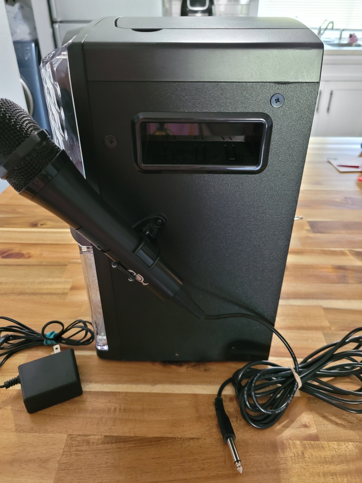 Singing Machine SML625BTBK Lights Bluetooth CD Karaoke System Black