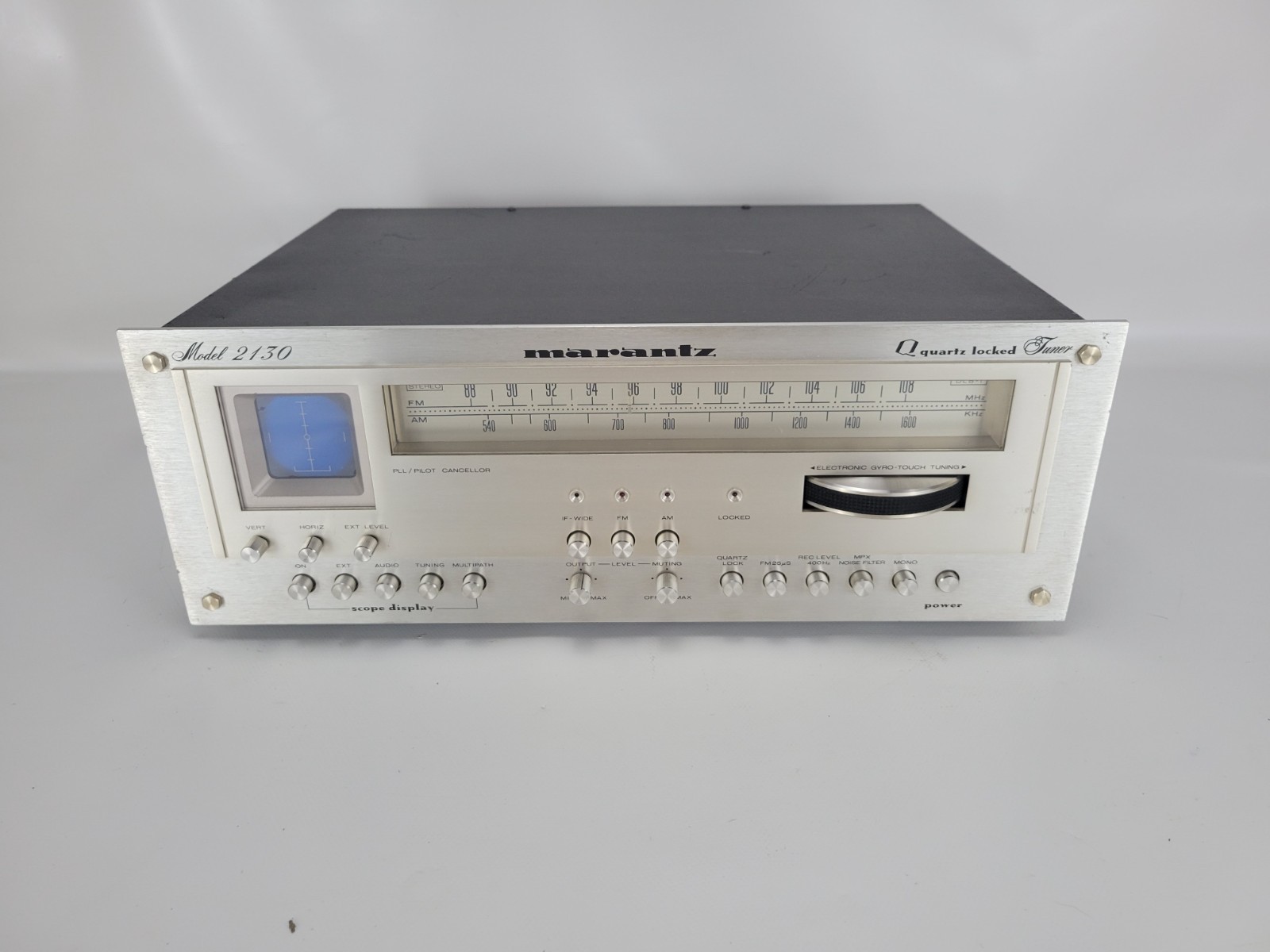 MARANTZ 2130 QUARTZ LOCKED TUNER