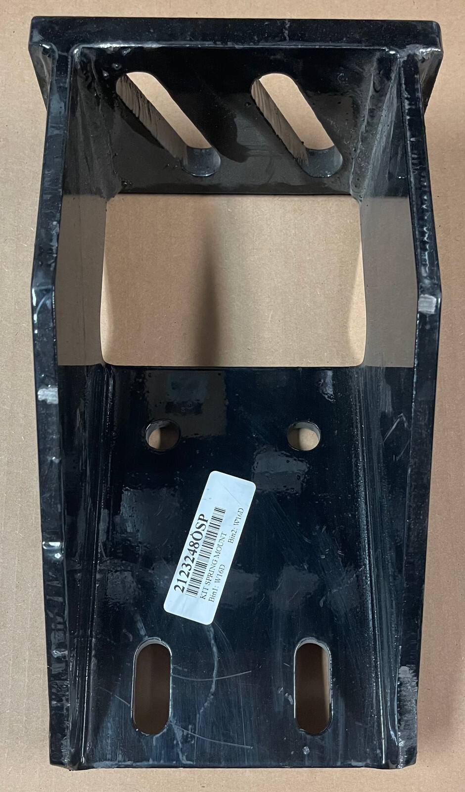 MACK/VOLVO Spring Mount Plate 2123248