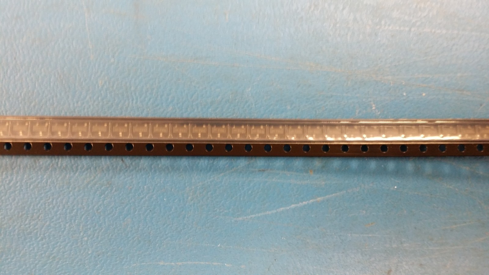 (25 PCS) MMBZ5221BLT1 ON SEMI DIODE ZENER 2.4V 225MW SOT23-3