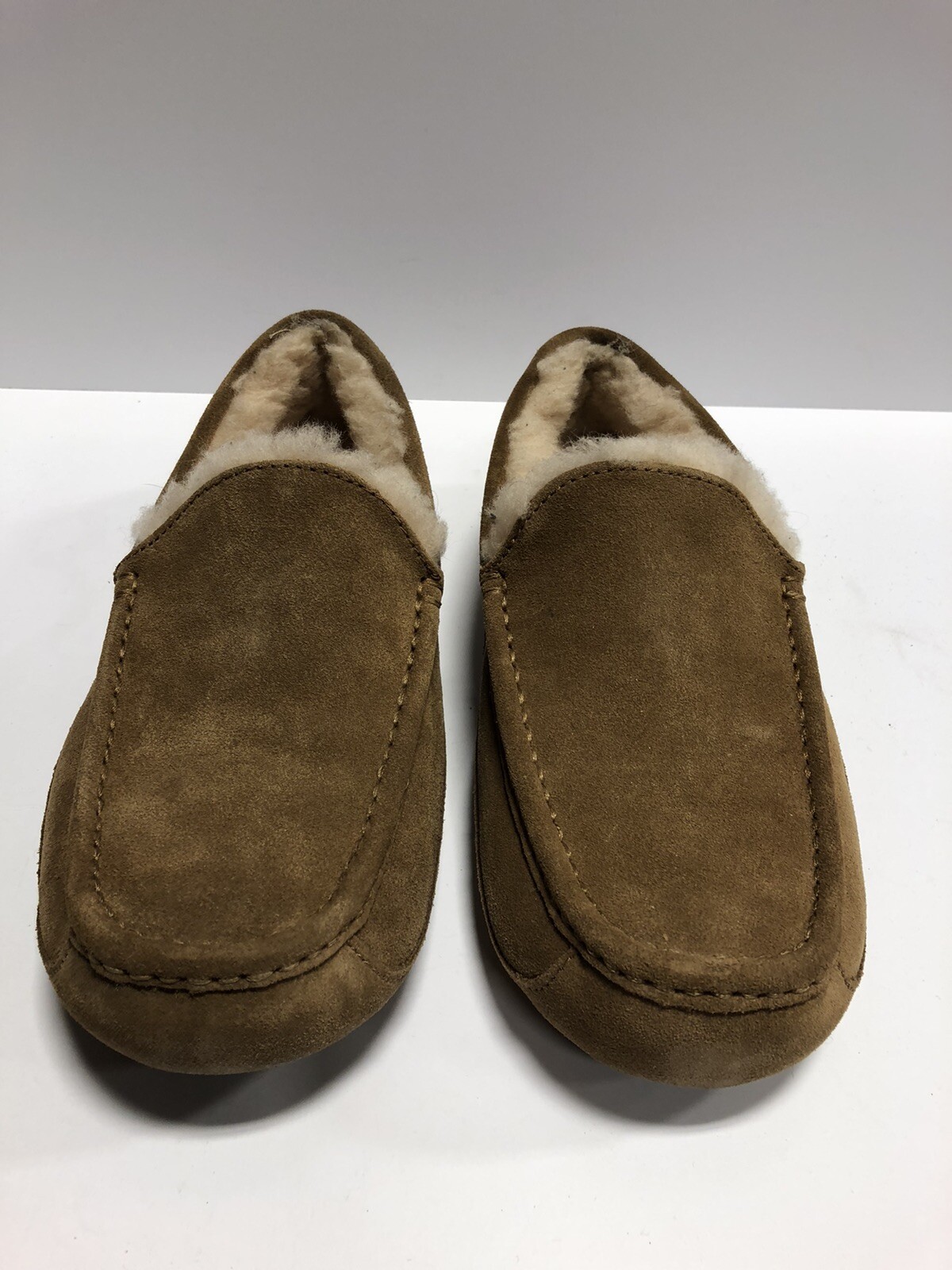 UGG Men's Ascot Chestnut Slippers, Size 10 M