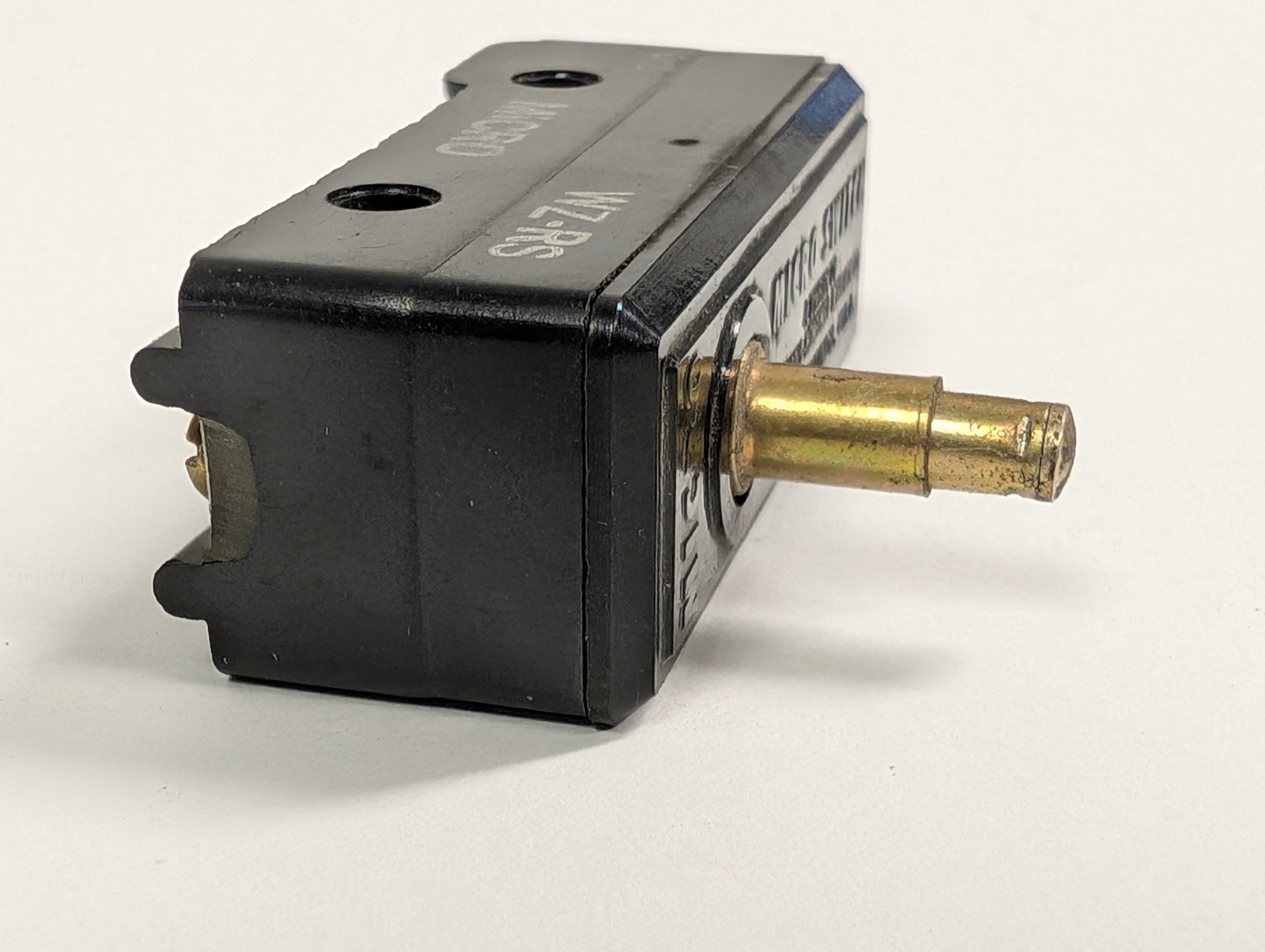 MICRO SWITCH NORMALLY CLOSED CONTACTS