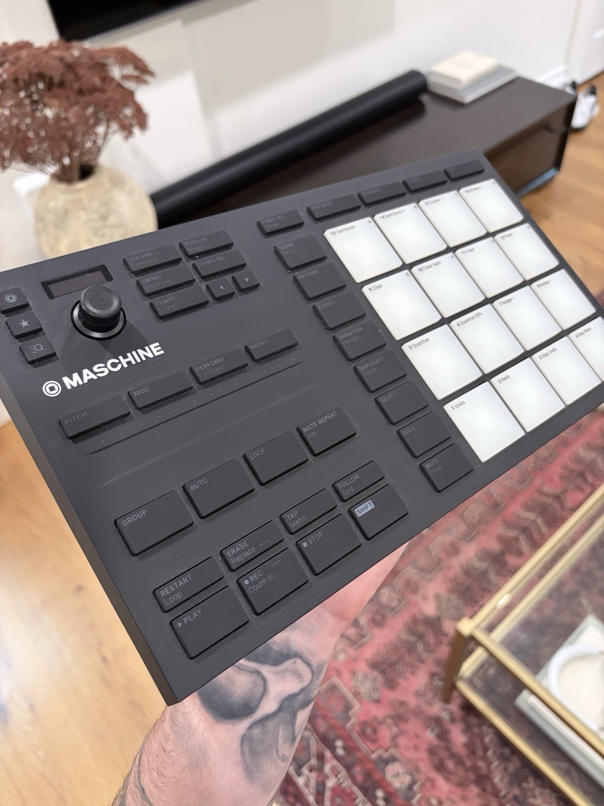 Native Instruments Maschine Mikro MK3 USB Compatible Digital Pad Controller