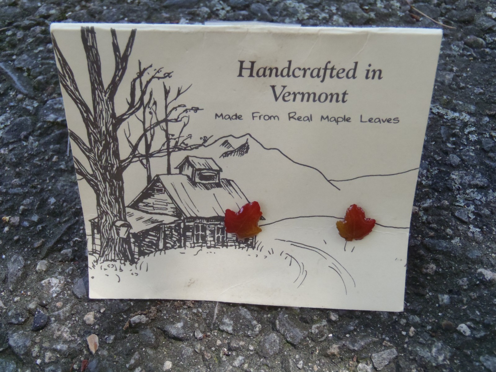 Vermont Country Store maple leaf earrings