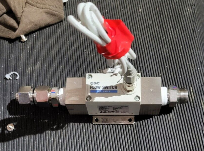 SMC PF2W520-N04 DIGITAL FLOW CONTROL SENSOR (IN18S2)