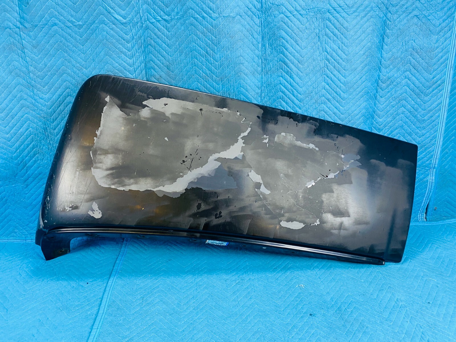 Volvo VNL Cab Driver Side Fairing 8089369 OEM