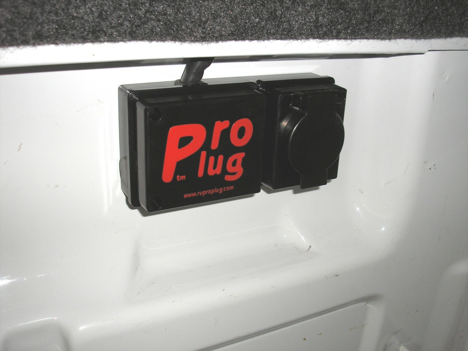Surface Mount 7 Pin Flat Blade Trailer Connector, Pro Plug RV7