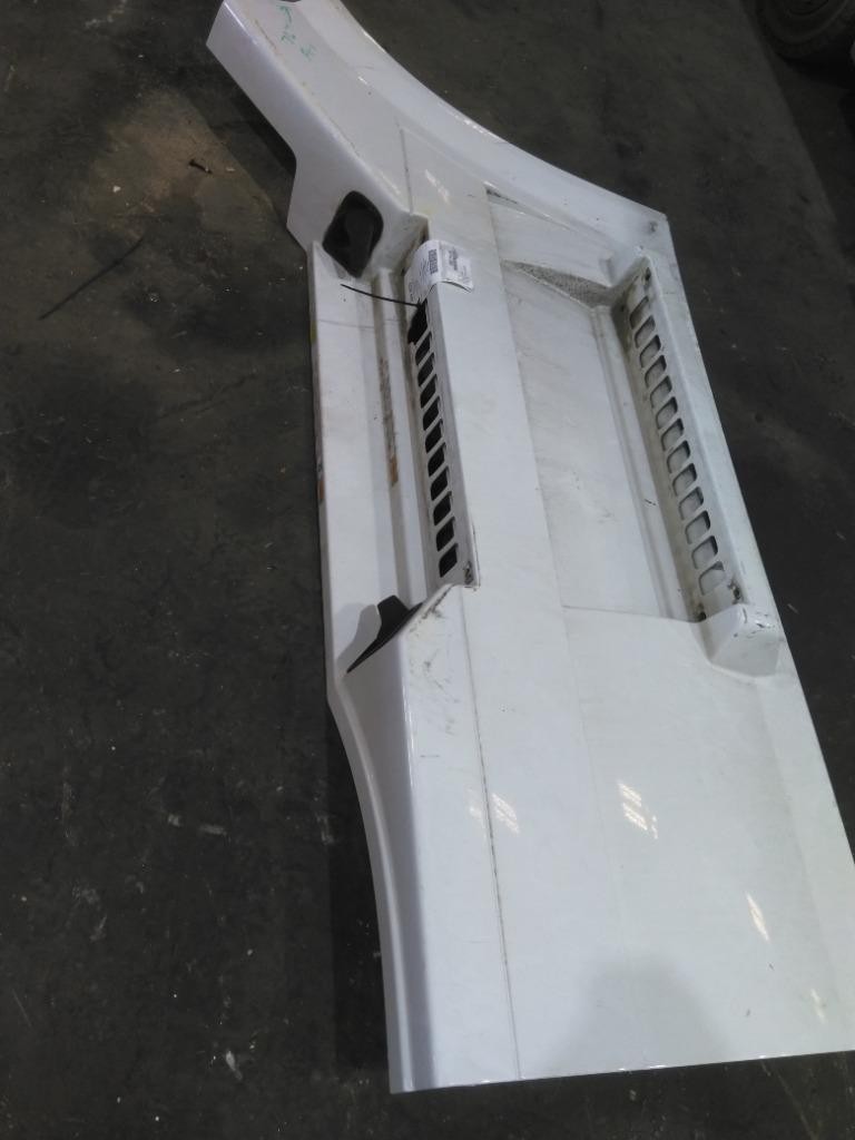 For 2016 VOLVO VNL SIDE FAIRING Right , OH