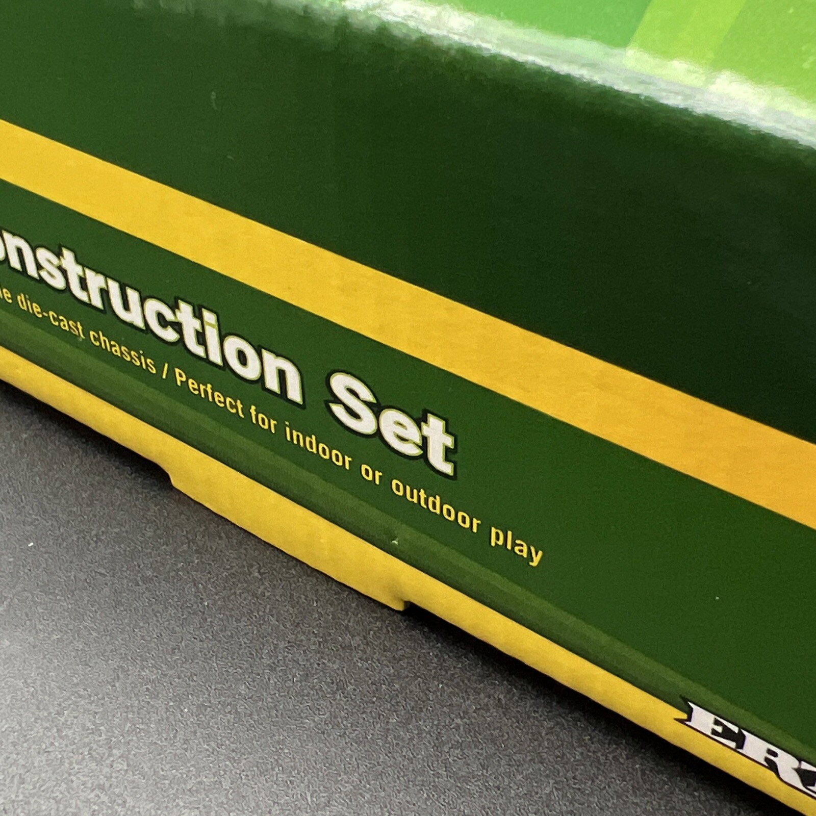 2009 Ertl John Deere 5-piece Construction Set