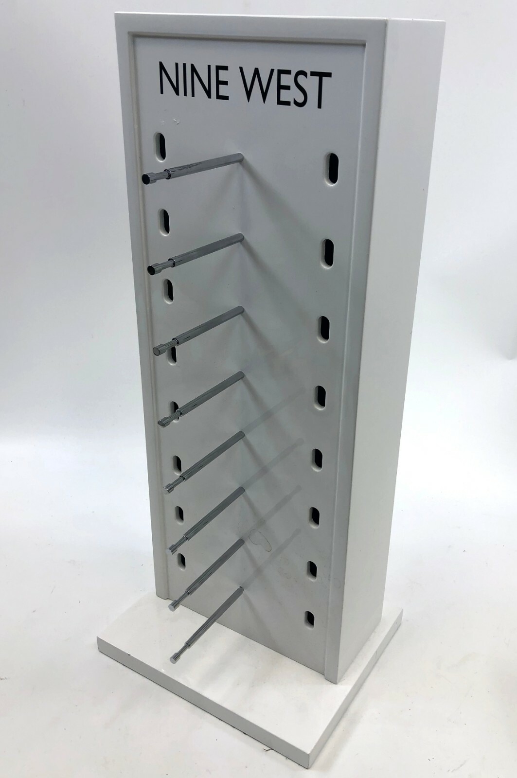 NINE WEST Macys Retail 21" White Heavy Duty 8 Pair Retail Counter Display COMPLE