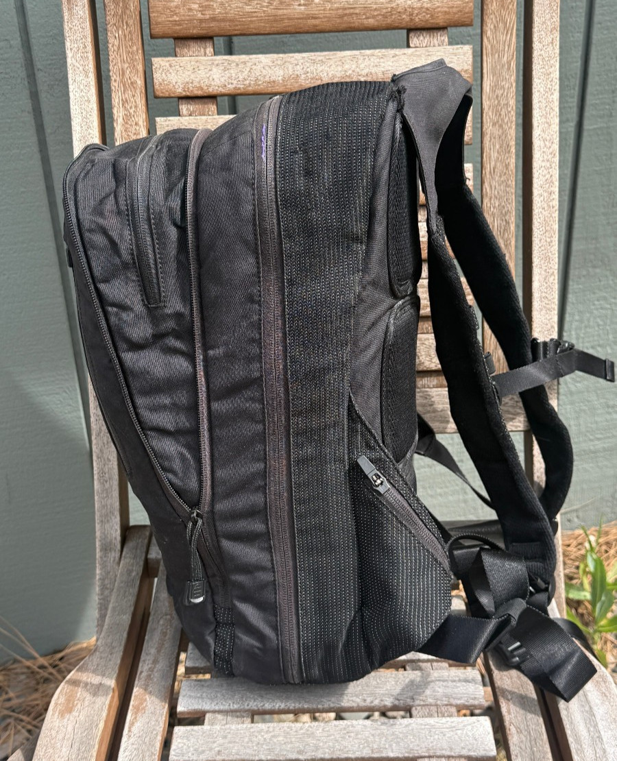 Rapha Black Cycling Backpack 15L - Fits 15" Laptop
