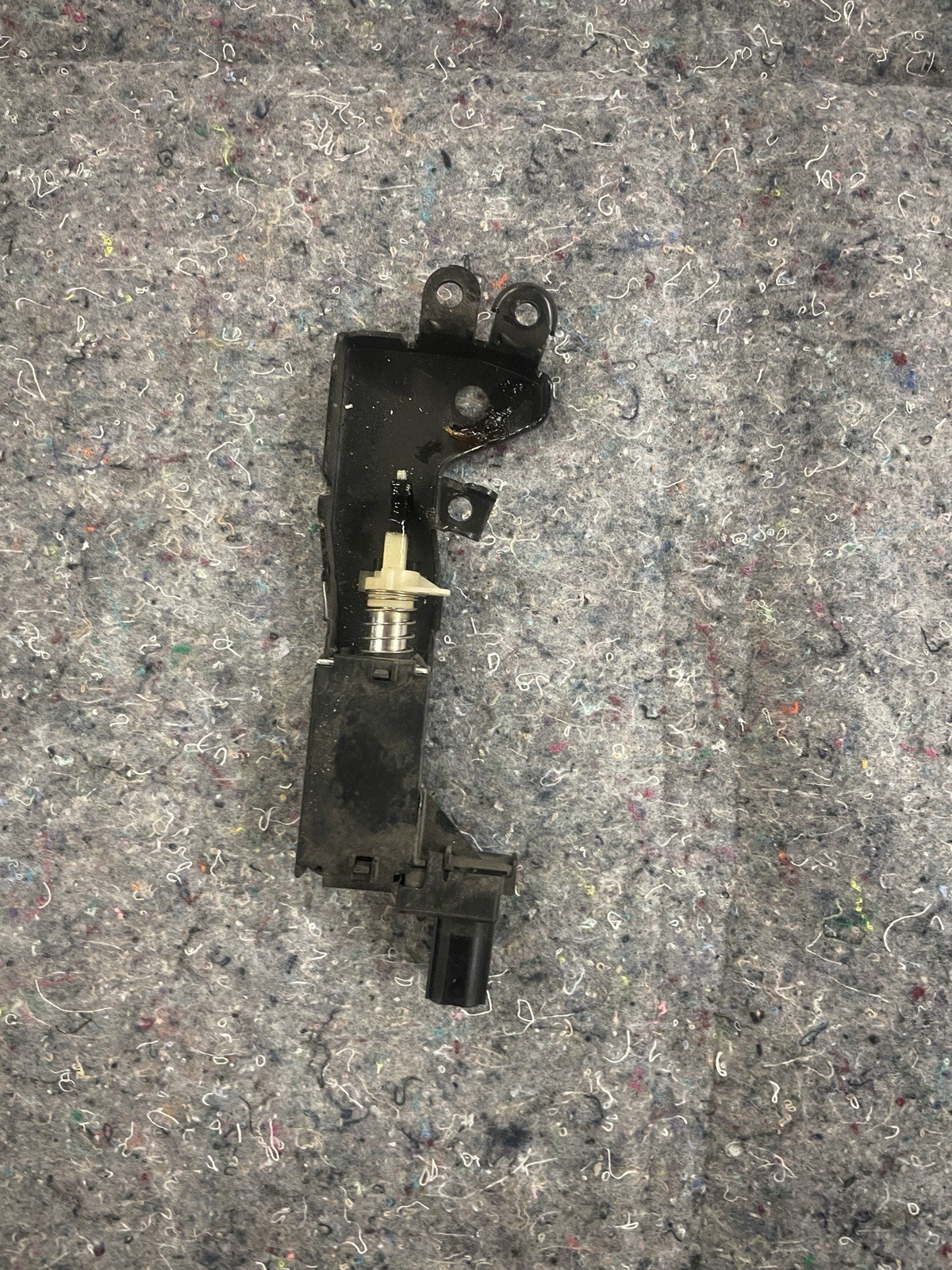 Dodge Chrysler 04690805AC 04690805AB INTERLOCK Steering Column SOLENOID