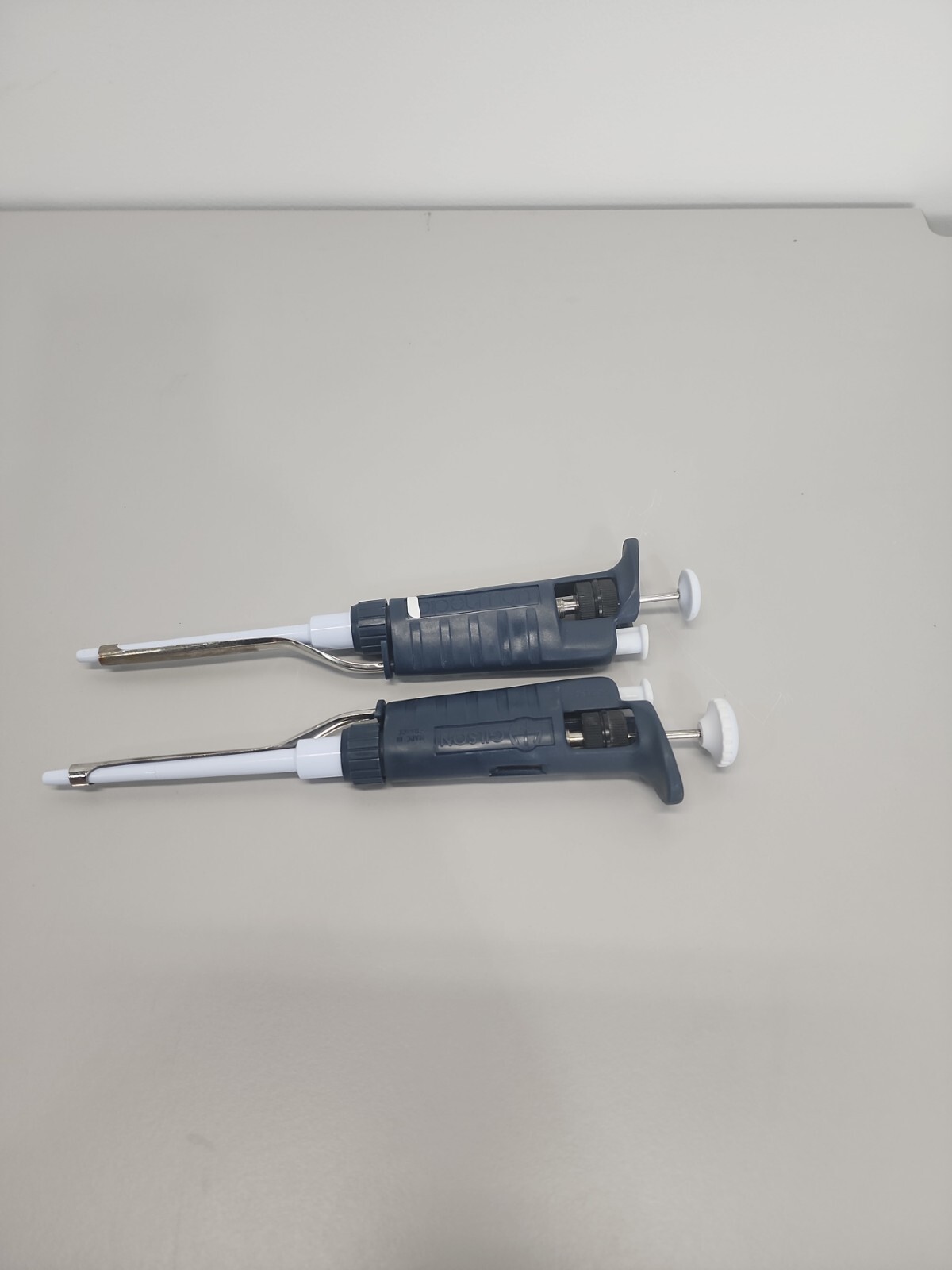 Gilson P200 Pipetteman