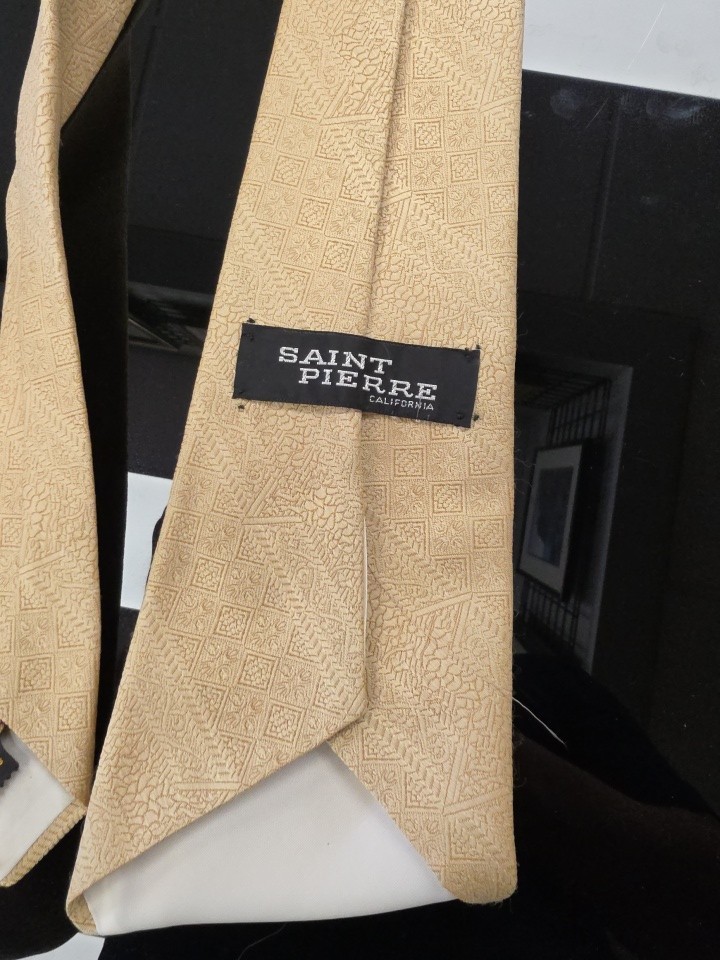 Saint Pierre Tie, California, 100% Polyester,  NES8