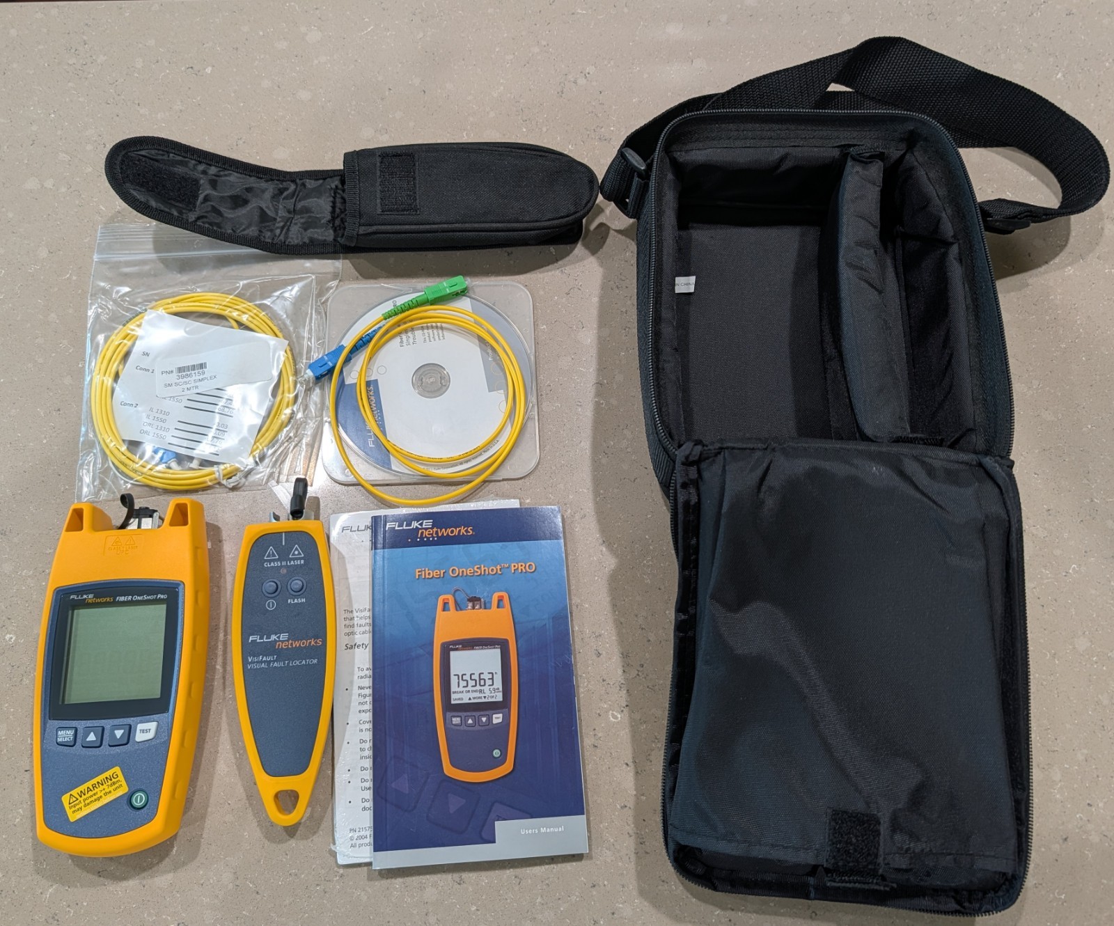 Fluke Networks Fiber OneShot PRO Fiber Troubleshooter w/ VisiFault VFL