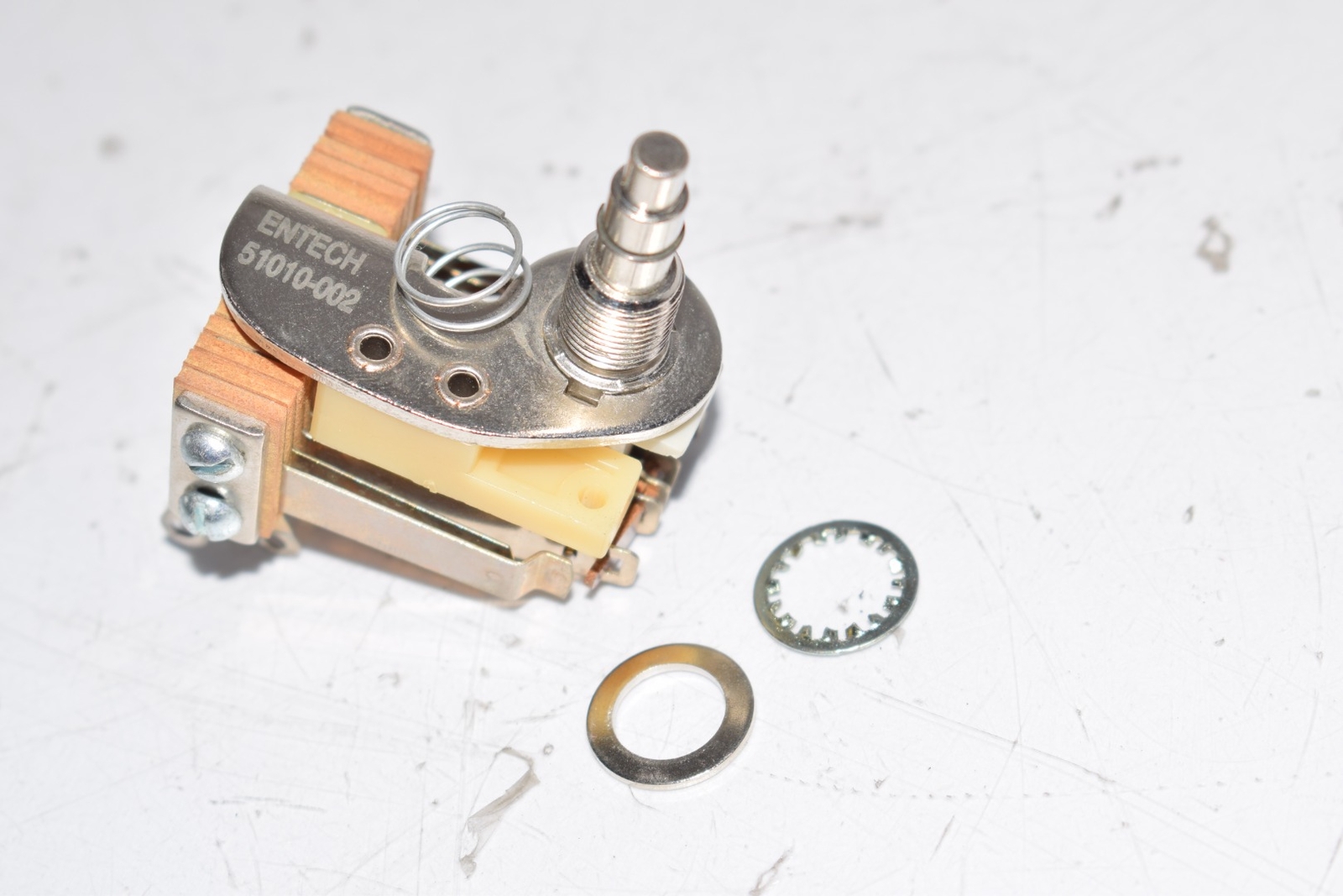 NEW Entech 51010-002 Selector Switch