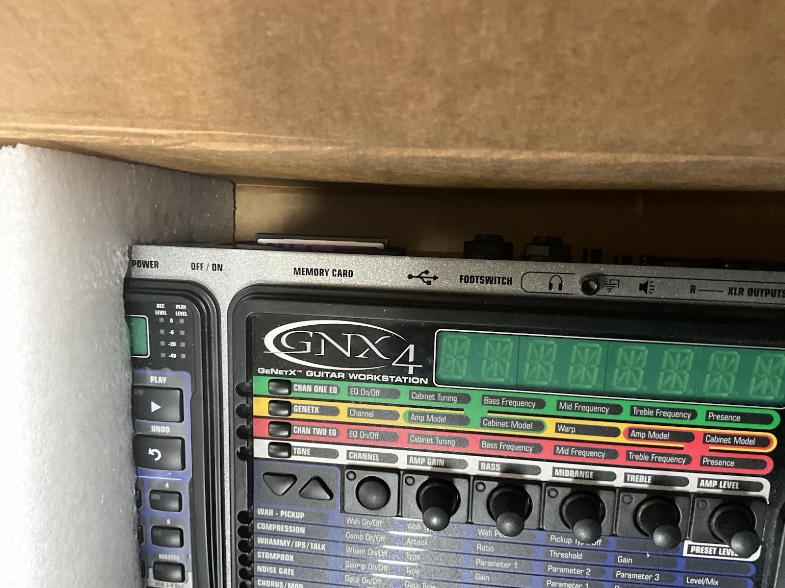 digitech gnx4 multi effects pedalboard condition open box excellent /accessories