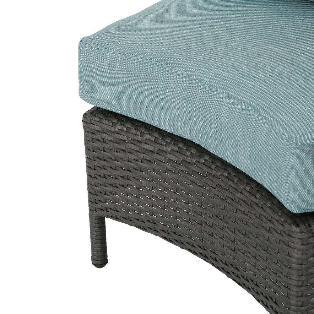 Outdoor Single Sofa Chair, Waterproof Rattan w/ Removable Cushion All Weather