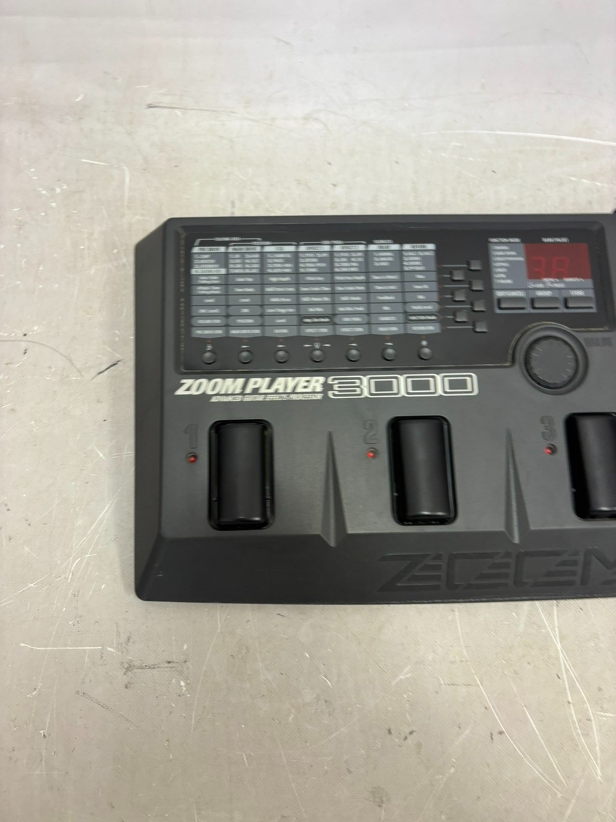 ZOOM PLAYER 3000 Guitar Multi Effects Processor Pedal Vintage from Japan