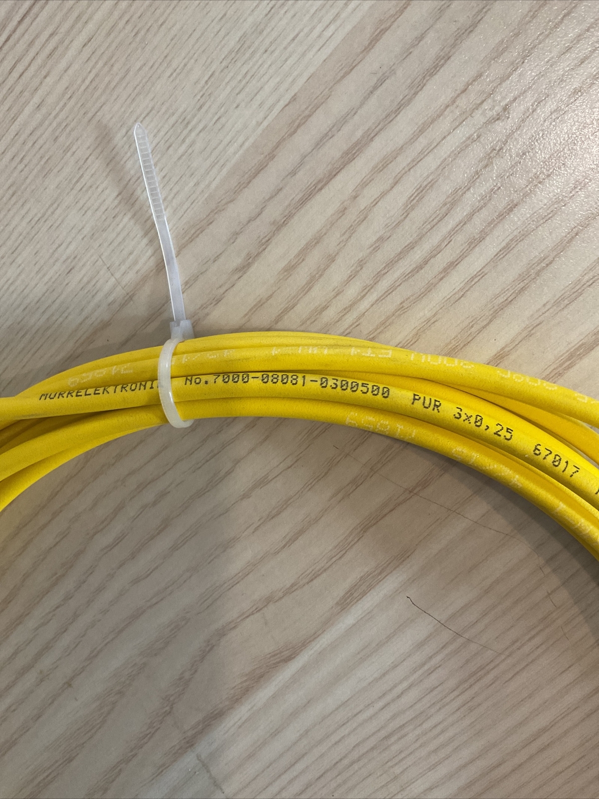 Murr 7000-08081-0300500 Cable