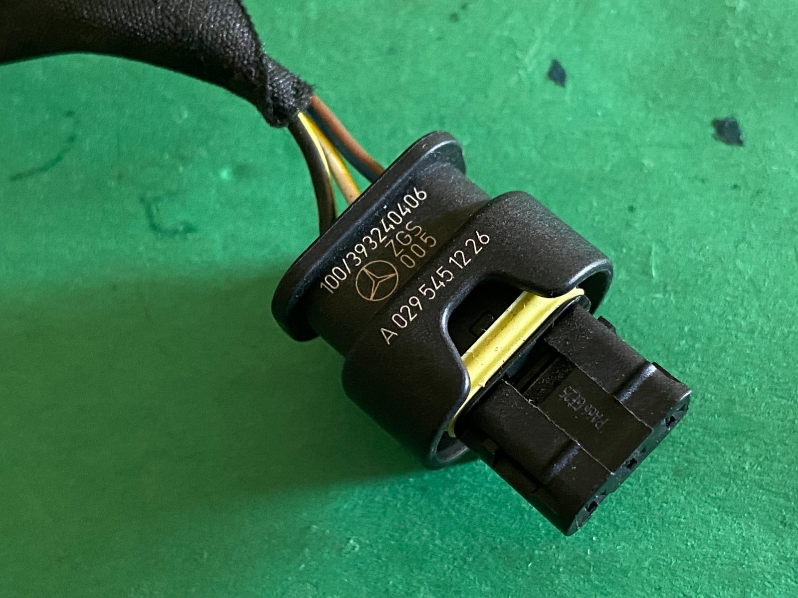 MERCEDES W205 C117 X156 W176 W246 W212 Parking Sensor Connector A0295451226 OEM