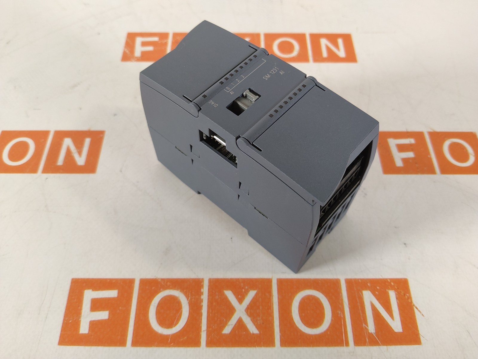 SIEMENS 6ES7231-4HD32-0XB0 SIMATIC S7-1200, analog input, SM 1231 - USED