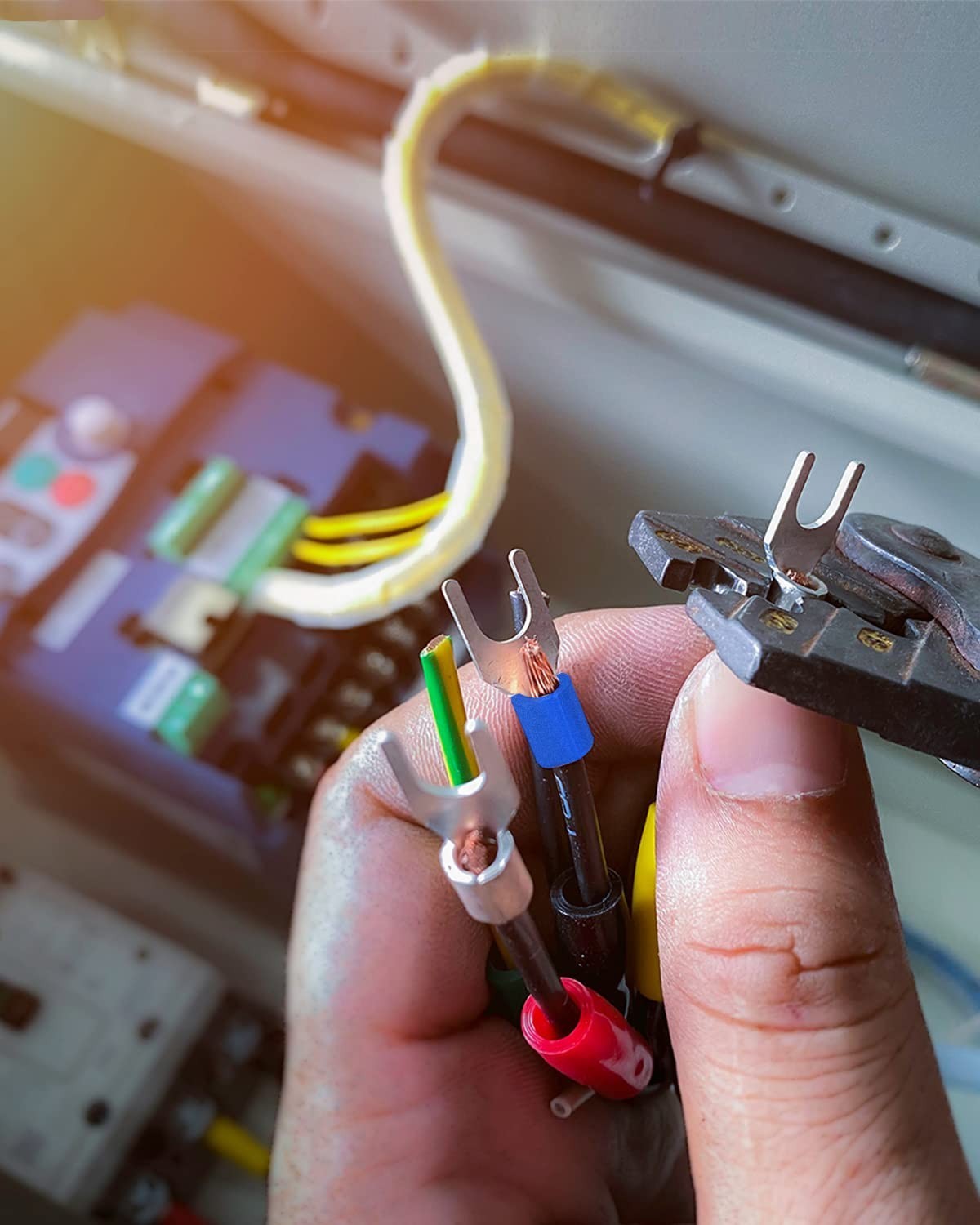 Versatile Electrical Connector Kit: 17 Types Spade, Ring & Fork Connectors