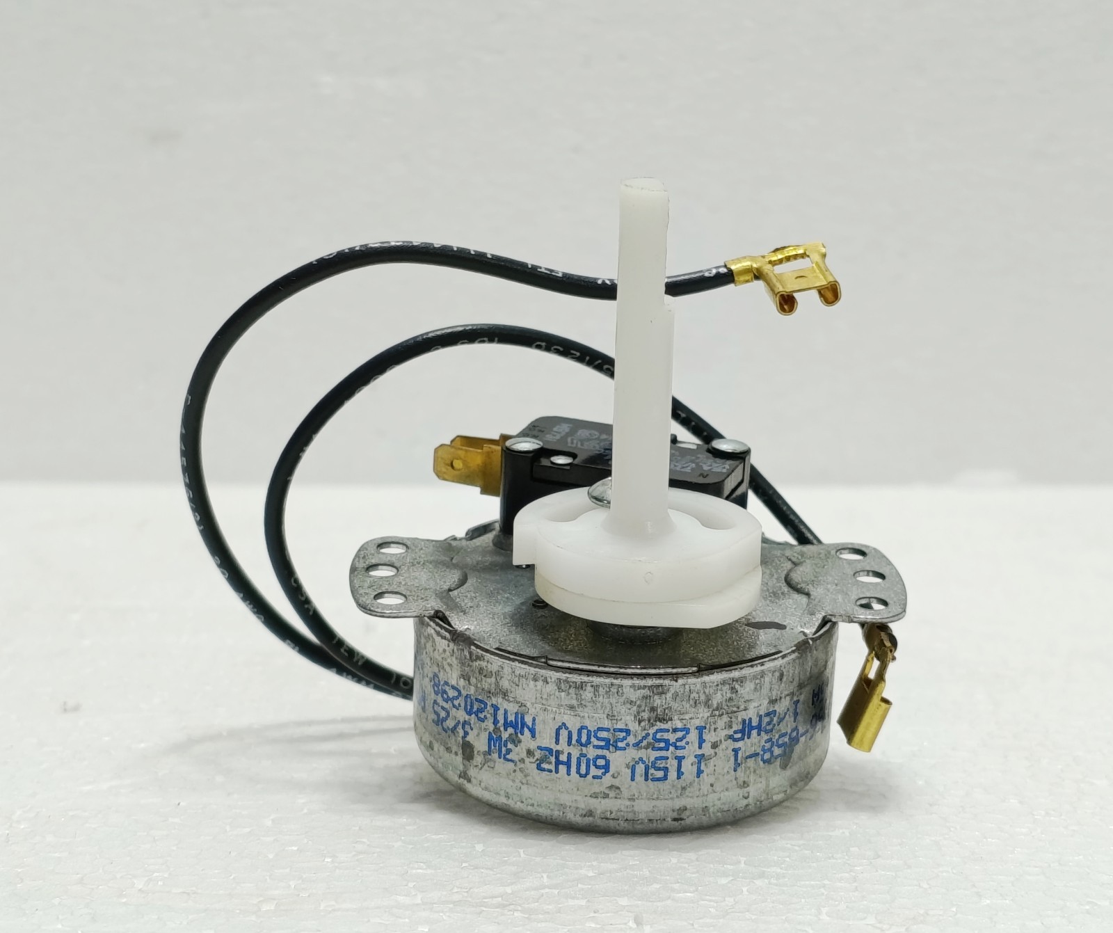 SCOTSMAN 12-2317-21 / 12-1980-01 Ice Machine Timer Switch 115V New Surplus