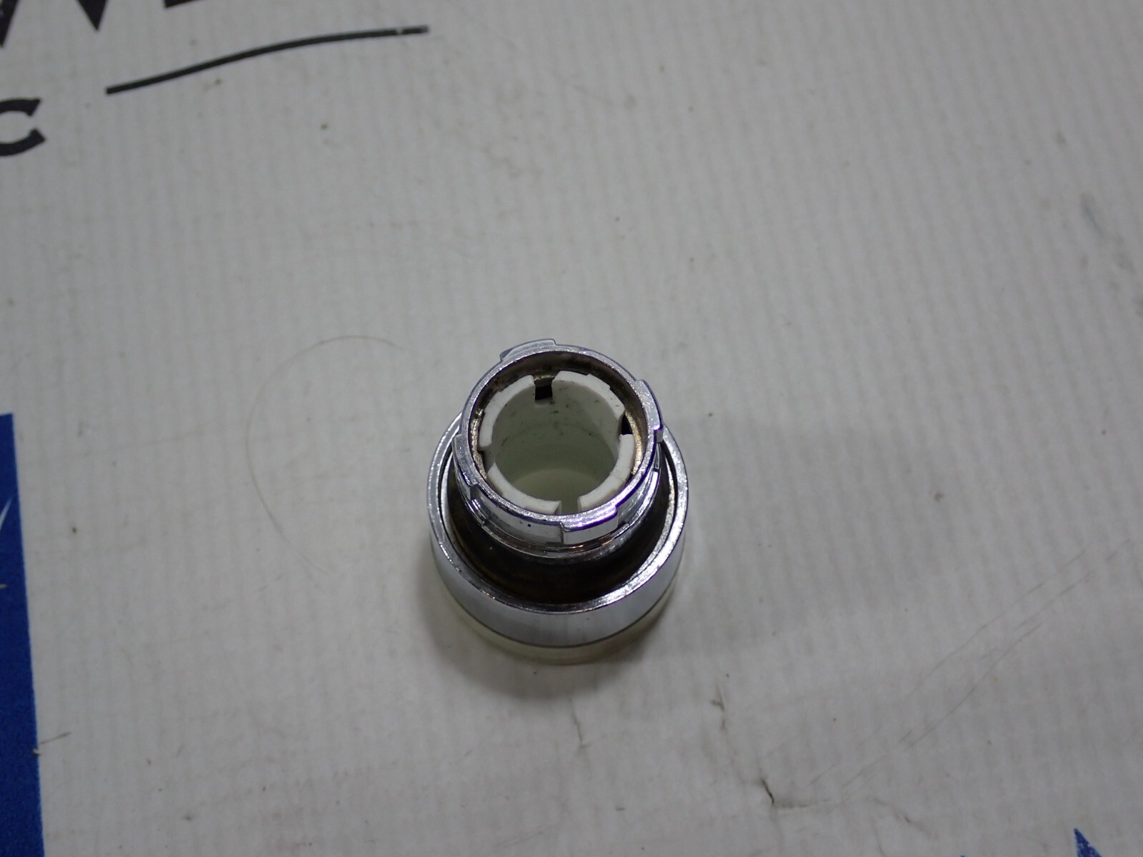 New Telemecanique ZB2BW37 Clear Pushbutton Operator