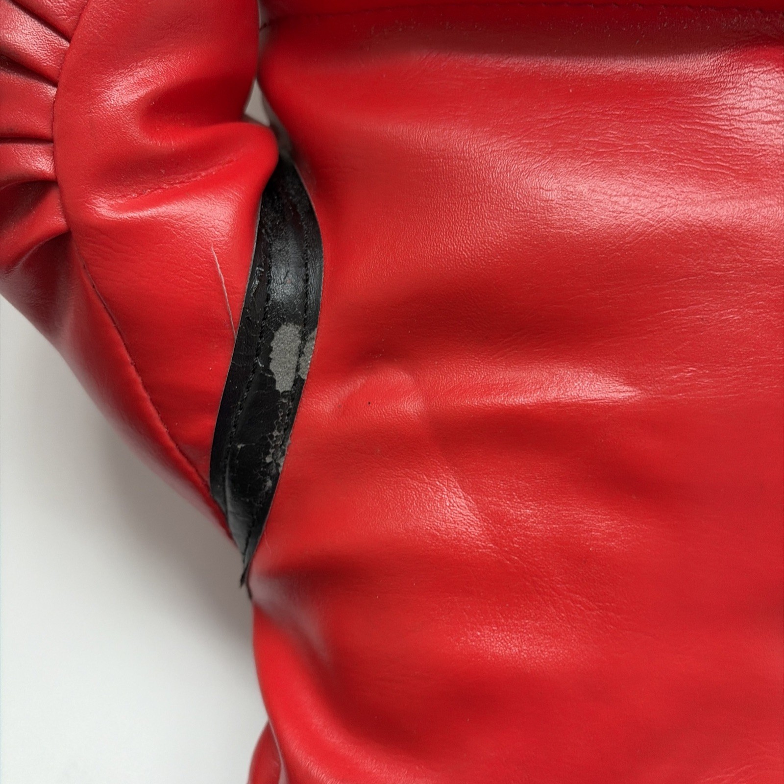 Everlast 16oz Laceless Boxing Gloves - Red