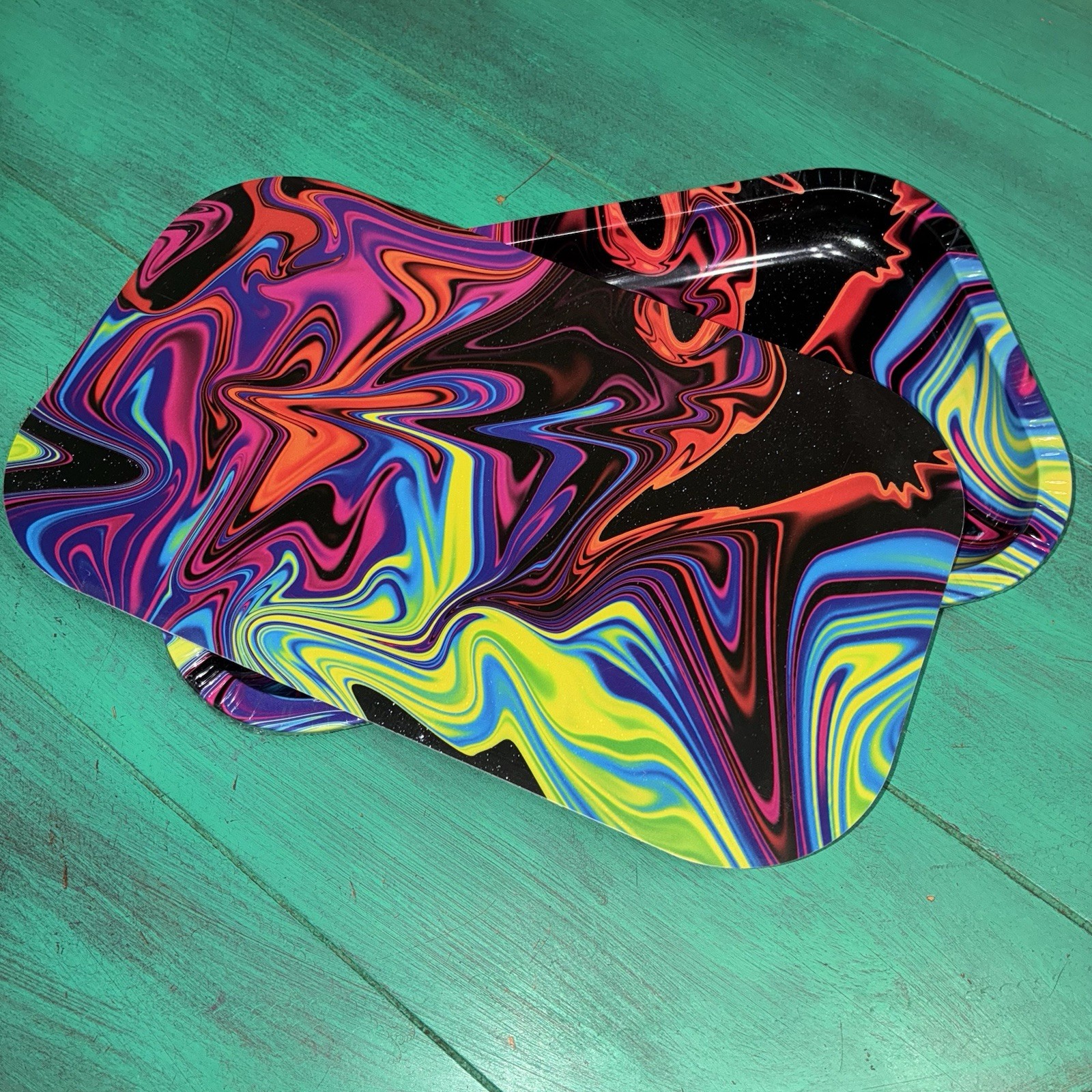 New Frio Rolling Tray Magnetic Lid | 10.5” x 6.5” | Metal Tray | Galaxy Smoking