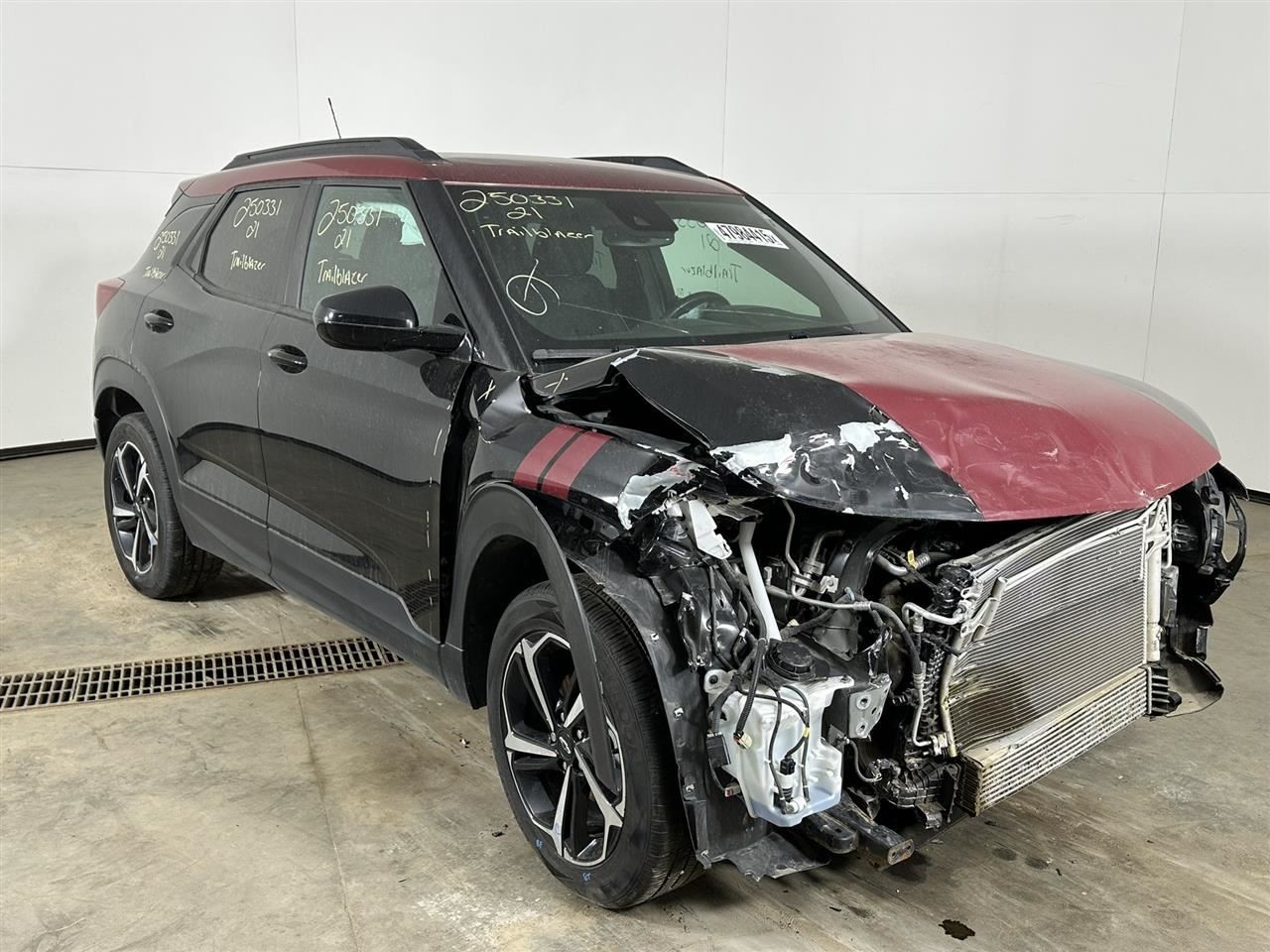 Driver Left Front Spindle/Knuckle Fits 20-25 ENCORE GX 2754515