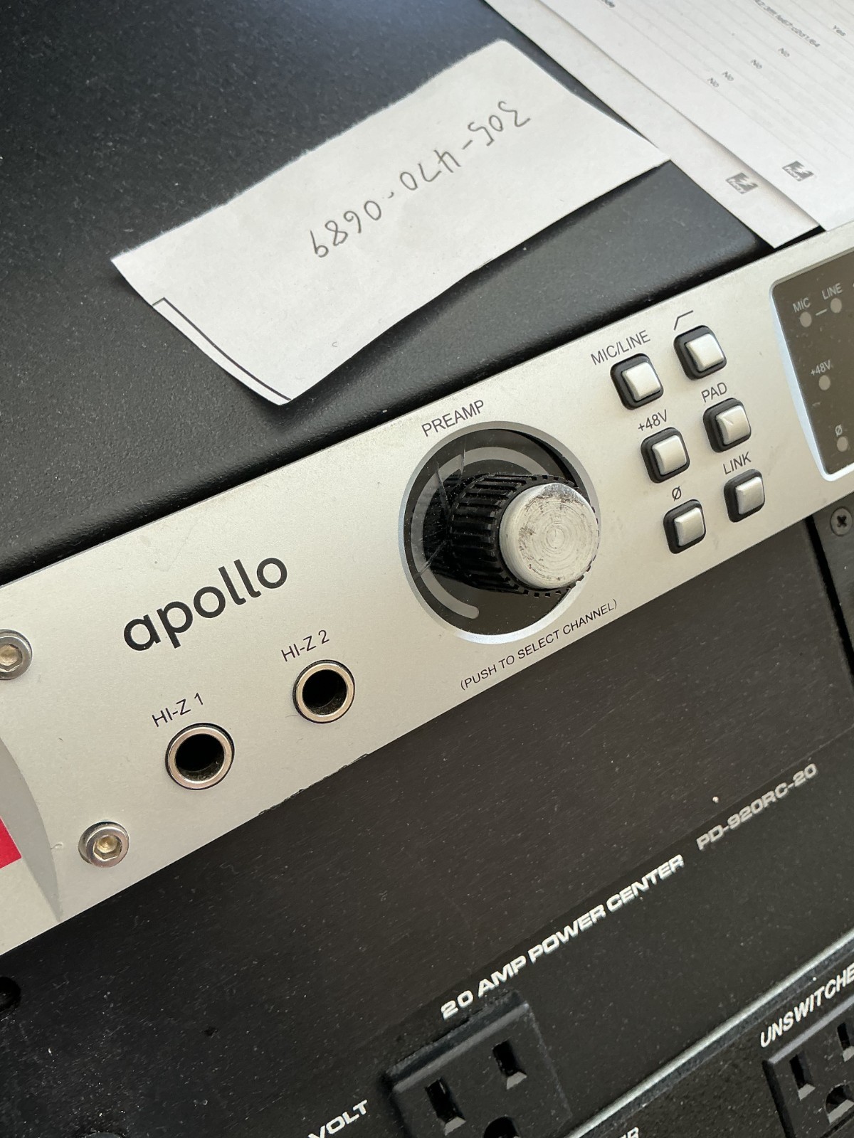 Universal Audio Apollo 8 Duo Thunderbolt 2 Audio Interface, many actived plugins