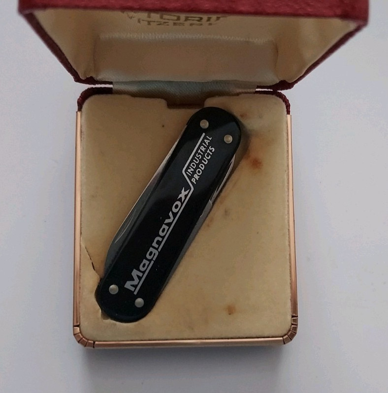 Vintage Magnovox Industrial Products Multipurpose Folding Pocket Tool/Nail