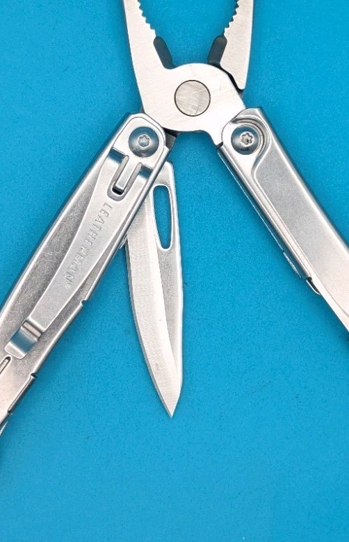 Leatherman Bolster 13 Tool Stainless Steel Multi-Tool!