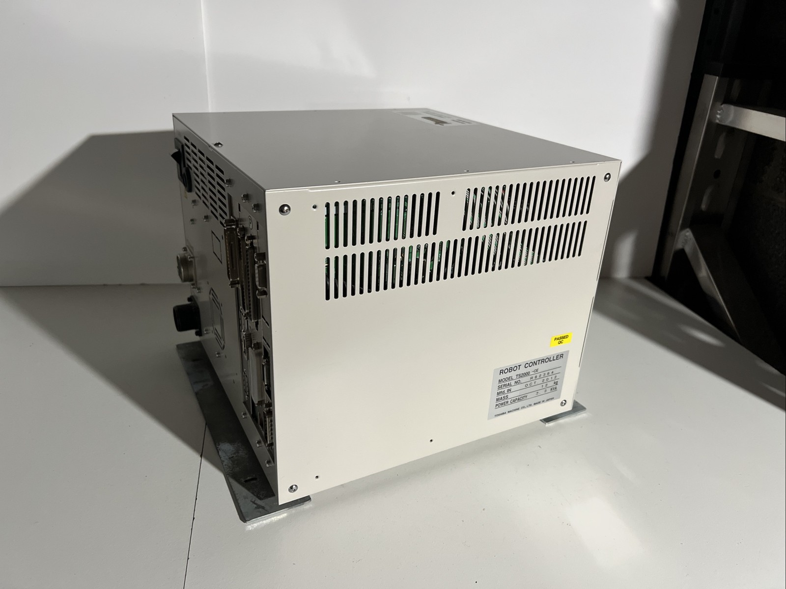 toshiba TS2000 robot controller 2.3KVA -CE 12KG