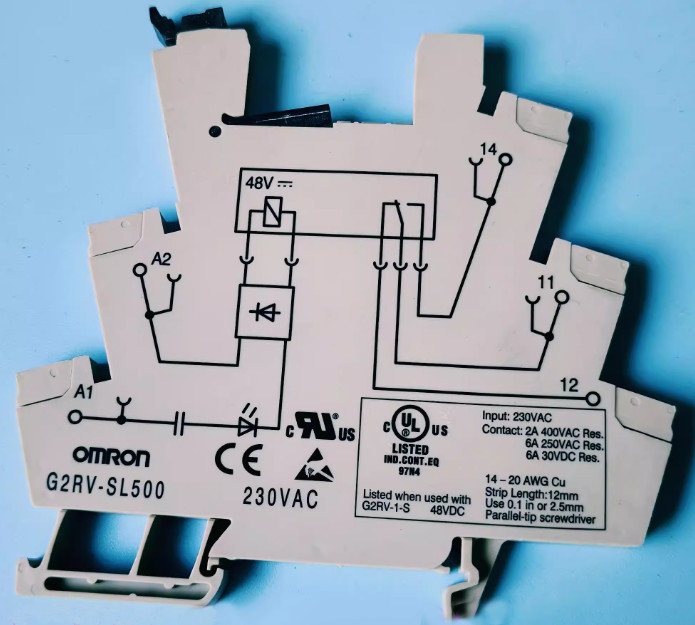 G2RV-SL500 230VAC Omron Relay Socket x 1PC NEW