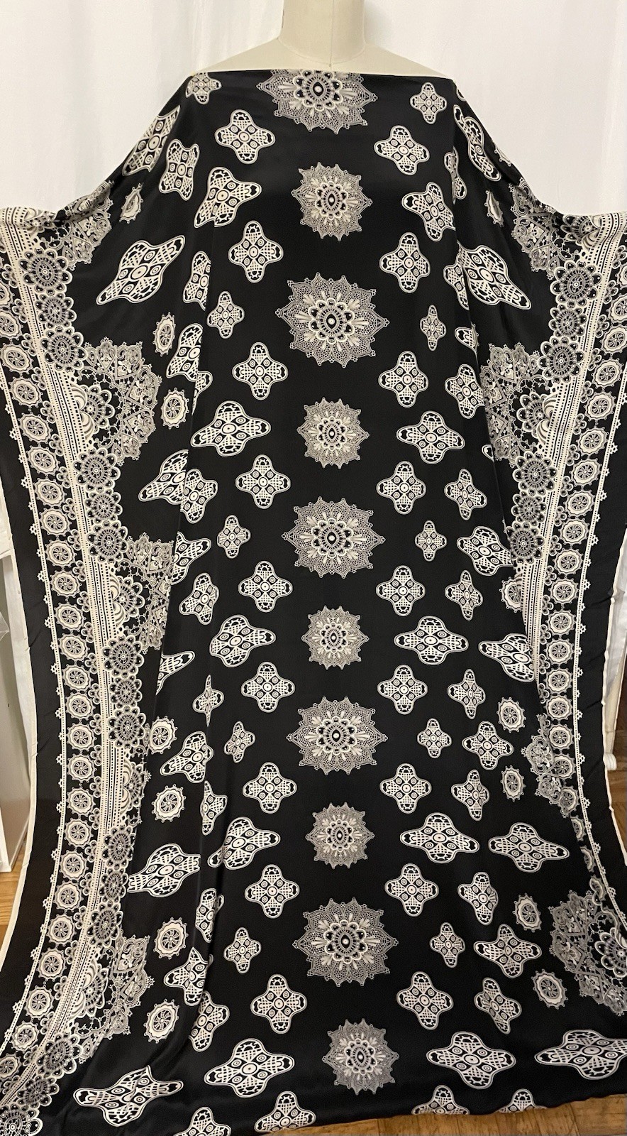 100% Silk Crepe De Chine W/Ornate Border Black Ivory Fabric By The Yard 54" Wide